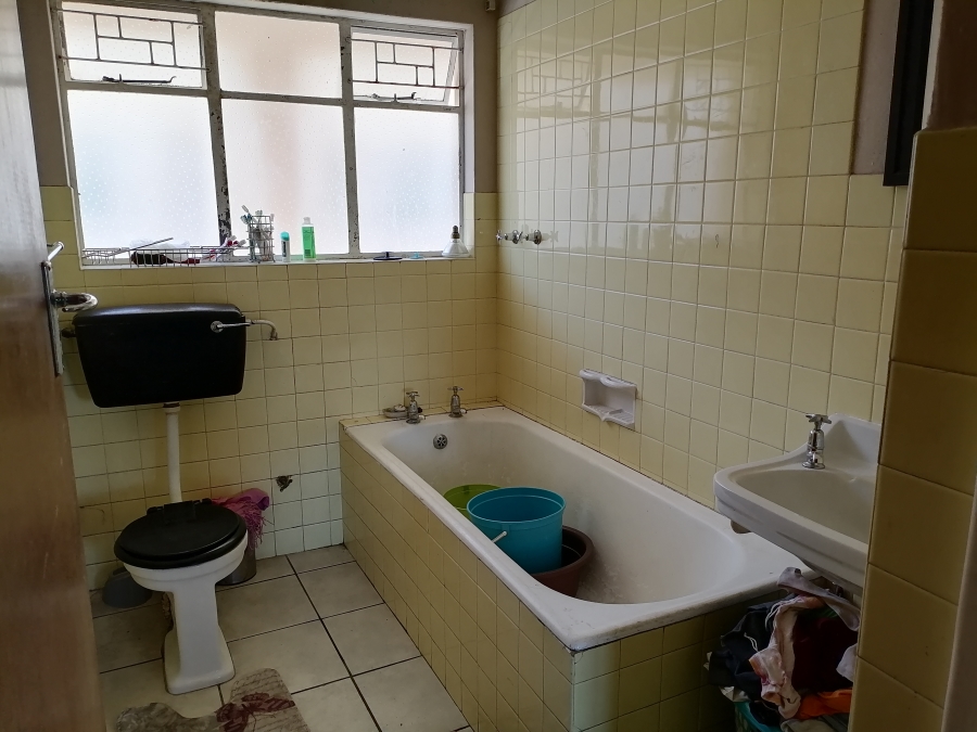 2 Bedroom Property for Sale in Strand Central Western Cape